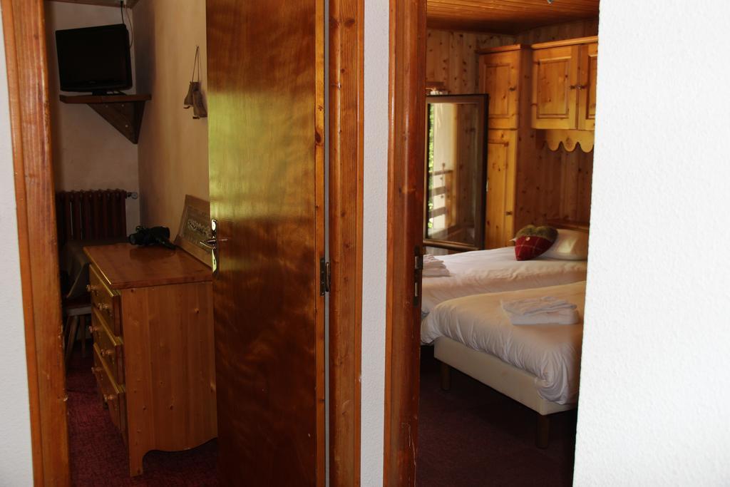 Hôtel L'Ours Blanc à Morzine Chambre photo