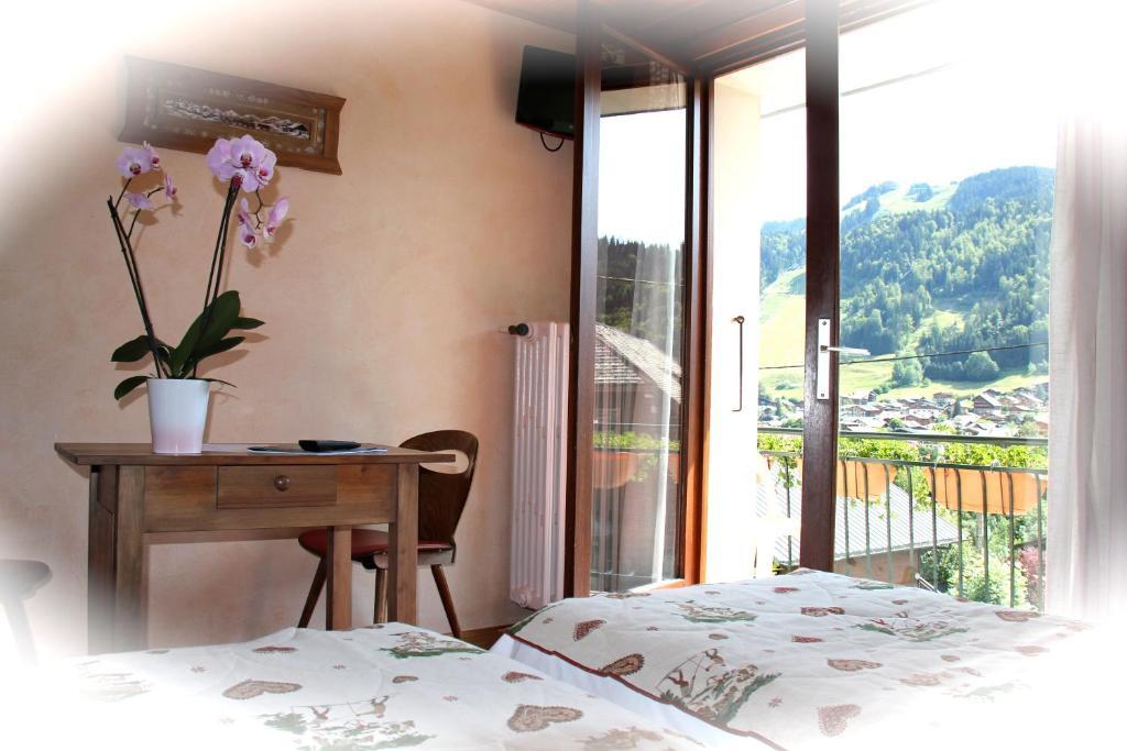Hôtel L'Ours Blanc à Morzine Chambre photo