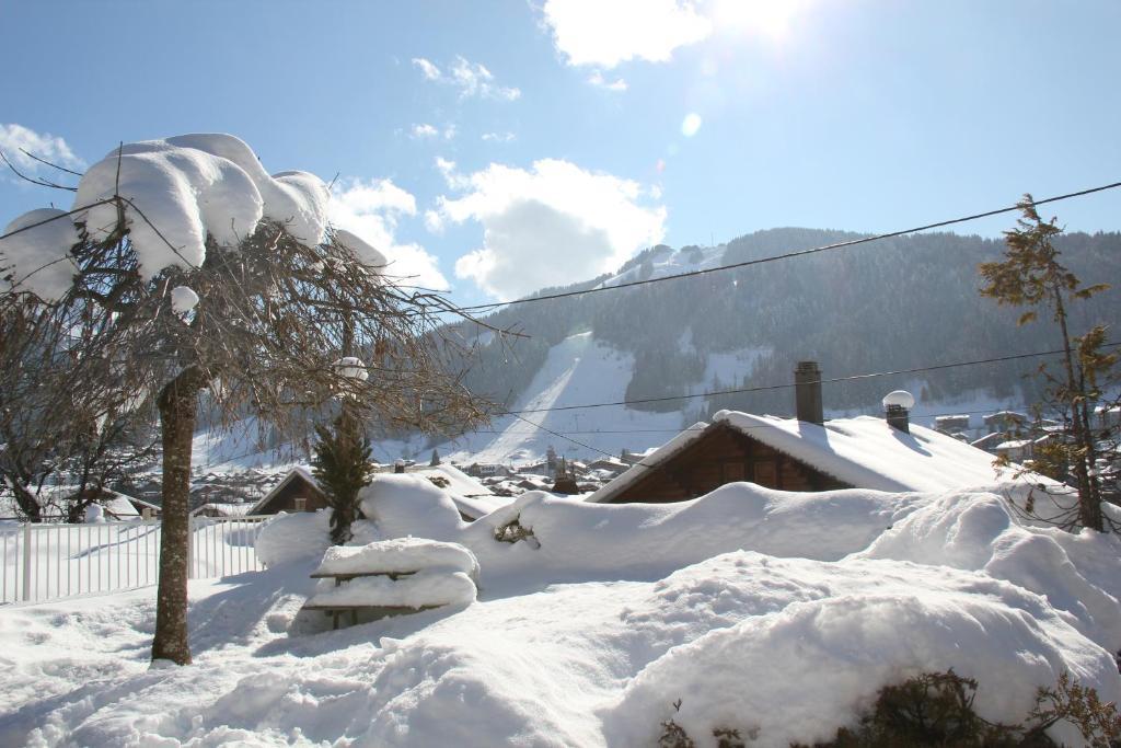 Hôtel L'Ours Blanc à Morzine Extérieur photo